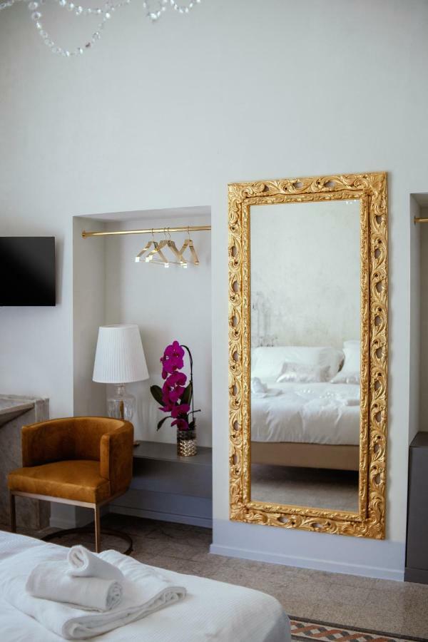 Palazzo Dei Grifoni - Luxury Suites - San Benedetto del Tronto Luaran gambar